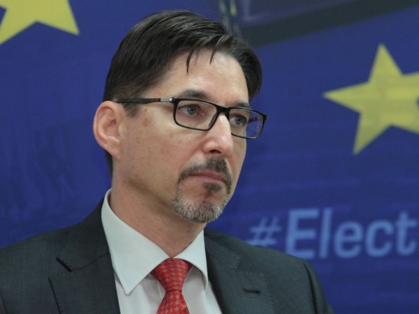 Юрий Щерк е освободен от длъжността заместник-министър на външните работи
