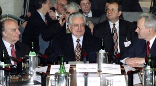 Бившият президент на Югославия и на Сърбия Слободан Милошевич е