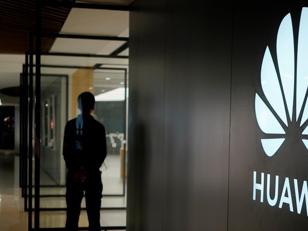 В разгара на американско-китайската търговска война, Huawei Technologies Co. е