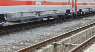 42 годишен мъж е блъснат от влак в землището на гара