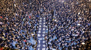 Протестите в Хонконг и отстъплението на местните власти са едно