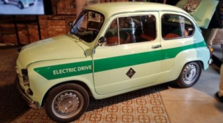 Базираната в Скопие компания BB Classic Cars планира да започне