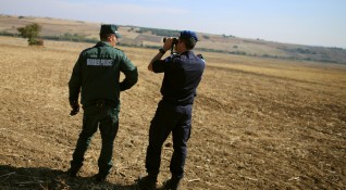 Прокуратурата и ГДБОП разбиха най голямата група за трафик на мигранти