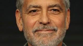 Джордж Клуни не спира да се захваща с нови неща