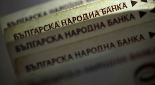28 годишна русенка дала 22 000 лева на телефонни измамници съобщиха