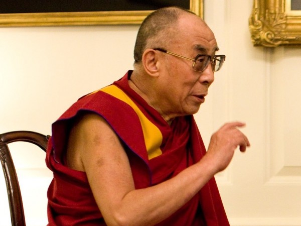 Далай лама поднесе вчера извиненията си за коментар, който бе