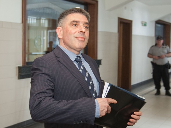 Правосъдният министър Данаил Кирилов смята, че трябва да бъде уволнен