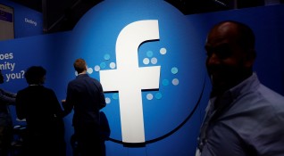 Facebook се опитва да се справи с голям технически проблем