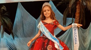 9 годишна българка e най красивата на планетата за тази година Варненката