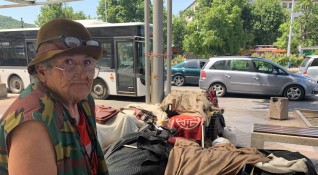 Стартира благотворителна кампания в помощ на 69 годишната Радка Вненк която