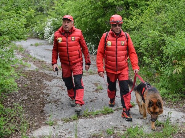Планински спасители са оказали помощ на 54-годишна жена с наранен