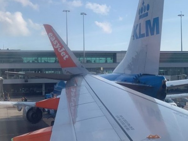 Два самолета се сблъскаха на летището в Амстердам. За щастие