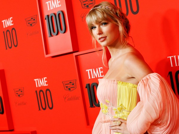 Американската певица Тейлър Суифт оглави класацията на сп. "Форбс" за