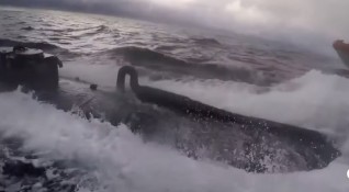 Американската брегова охрана се натъкна на подводница превозваща над 7