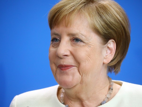 През 2021 година Ангела Меркел трябва да предаде властта на