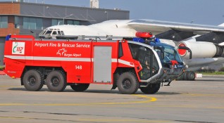 Автобус се е запалил на летището в Бургас днес следобед