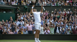 Осемкратният шампион на Уимбълдън Роджър Федерер се класира на финала