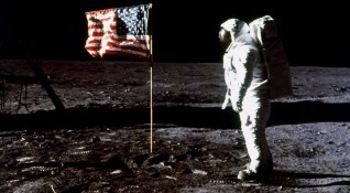 Никакви американци не са стъпвали на Луната всичко е измислица