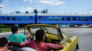 Първите нови вагони от 40 години насам в Куба поеха
