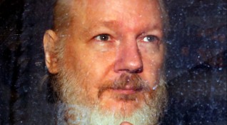 Основателят на организацията Уикилийкс Джулиан Асандж няма да бъде предаден