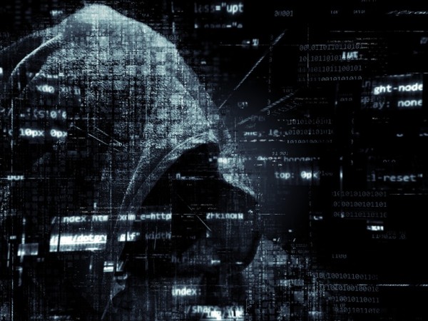 20-годишният компютърен специалист, арестуван във връзка с безпрецедентната кибератака срещу