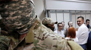 Съд в Москва постанови днес за шестима от 24 те украински