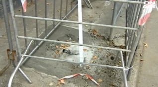 Две незрящи жени пропаднаха в дупка на тротоар във Варна
