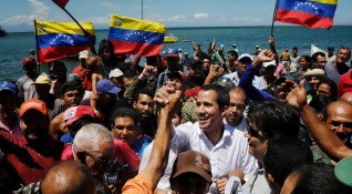 Заместник председателят на контролирания от опозицията венецуелски парламент Едгар Самбрано арестуван