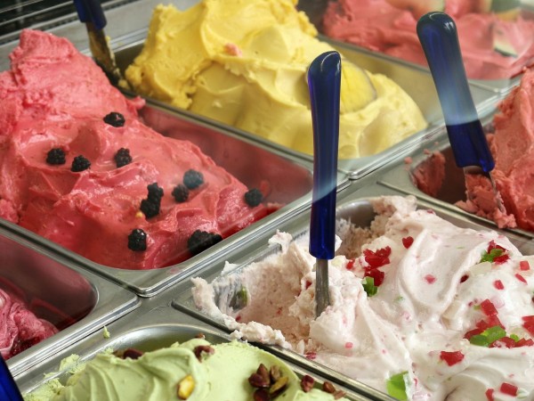 От 11 изследвани сладоледа, които се продават по софийските улици,