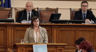 Червената шефка Корнелия Нинова нападна премиера Бойко Борисов че не
