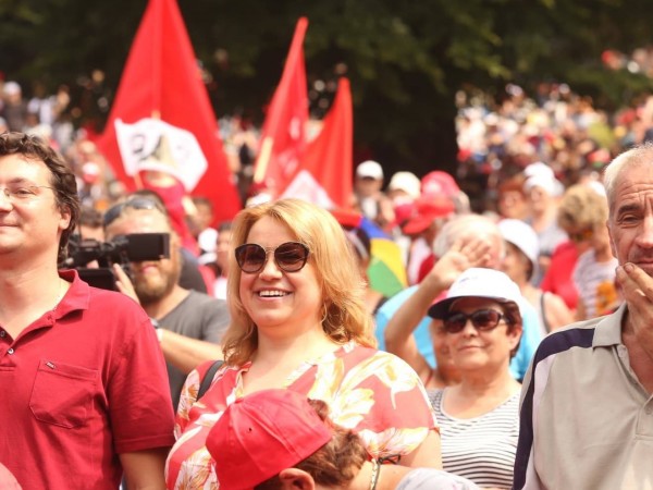 Стотици социалисти се събраха на националния си събор в Бузлуджа.