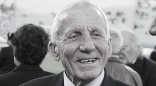 На 84 годишна възраст почина един от най легендарните треньори на Левски