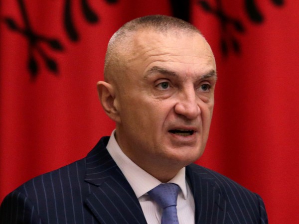 Апокалиптично земетресение ще стане на Балканите, предупреди президентът на Албания