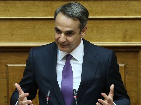 Гръцкият парламент одобри намаление на данъците и мерки за подпомагане
