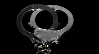 Столични полицаи са задържали 38 годишна криминално проявена жена за притежание