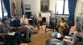 Държавната агенция Електронно управление и българи в чужбина ще работят