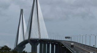 Панама откри тържествено трети мост който свързва източната и западната