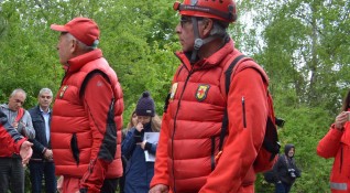 Планинската спасителна служба прекрати акцията по издирване на 74 годишния мъж