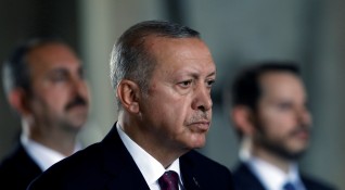 Турция ще проведе операция източно от река Ефрат в Северна