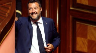 Италианското правителство спечели вот на доверие в Сената за указ