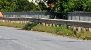 Откраднатата предпазна оградна мрежа от автомагистрала Марица при отбивката за