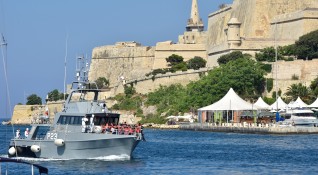 Малта за първи път не допусна в свои води хуманитарен