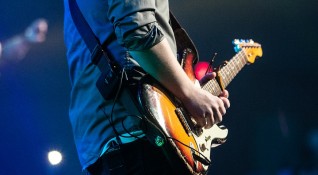 29 годишен карловец бе убит от ток докато свирел на китара