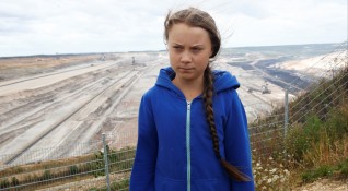 Шведската тийнейджърка и екоактивистка Грета Тунберг поема днес на трансатлантическо
