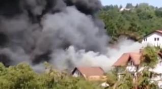 Две експлозии разтърсиха сръбския град Ужице около 11 30 часа българско