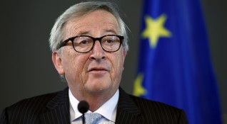 Председателят на Европейската комисия Жан Клод Юнкер е влязъл спешно в