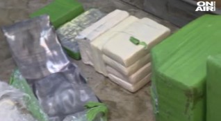 Има ли връзка между кокаина в Бургас открит в кашони