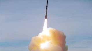 Изпитването от САЩ на конвенционална крилата ракета с наземно базиране