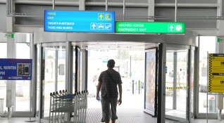 МВР проверява съмнителен багаж на Терминал 1 на Летище София Сигналът