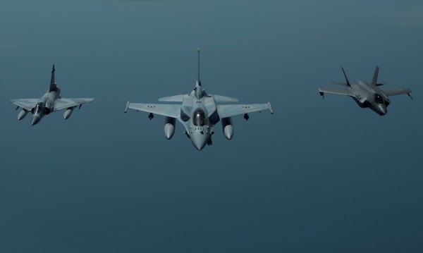   F-16     